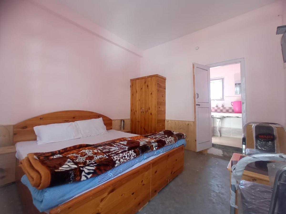 Snow Oak Guest House Kasol Exterior foto