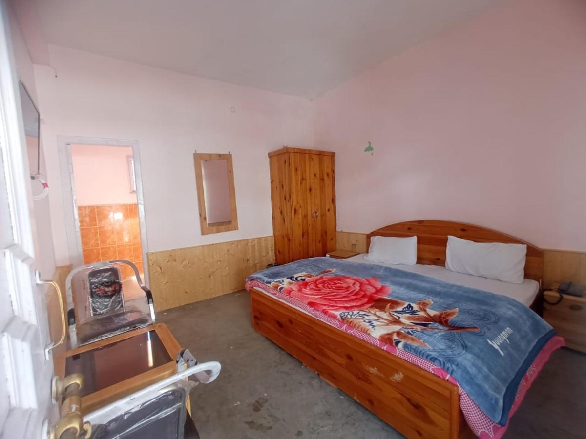 Snow Oak Guest House Kasol Exterior foto